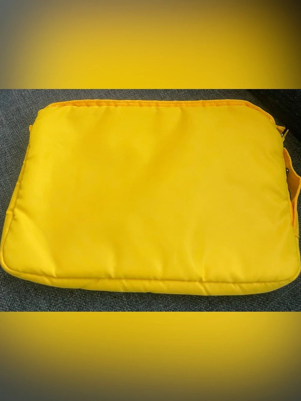 Lug Delta mini tablet case Yellow